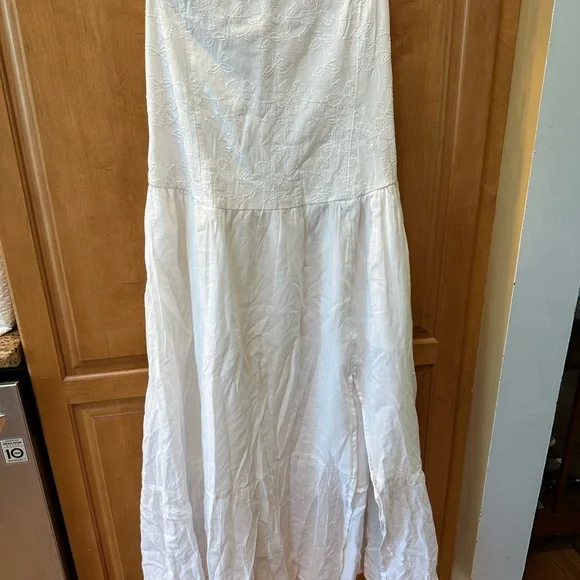 Hollister Strapless White Midi Dress - Picture 4 of 6